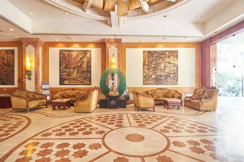 The Checkers Hotel Chennai Bagian luar foto